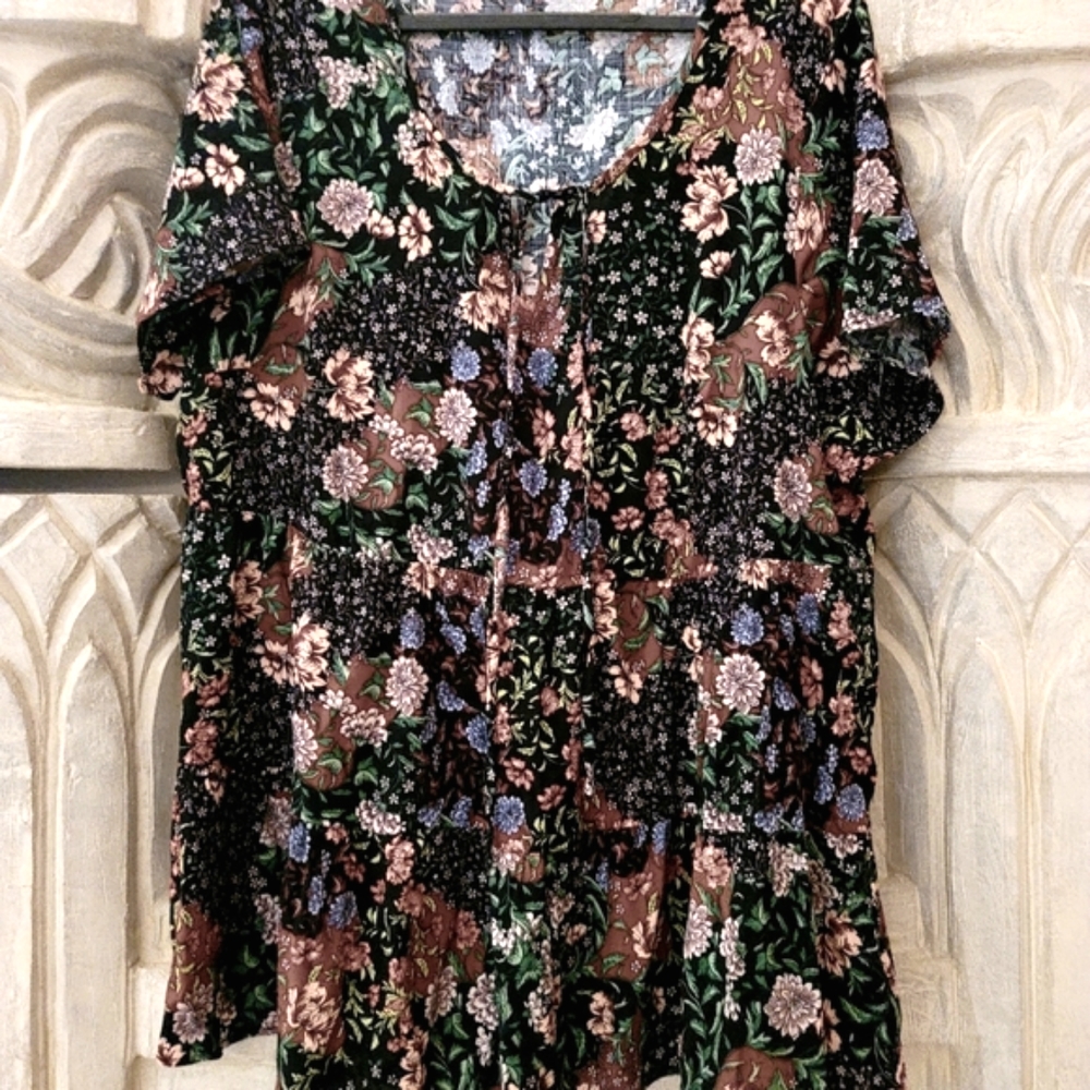 Torrid Top - Picture 3 of 4